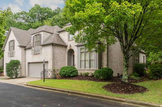 Apartment / Etagenwohnung in Mountain Brook, Jefferson County