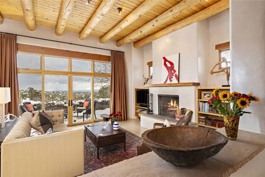 Apartment / Etagenwohnung in Santa Fe, Santa Fe County