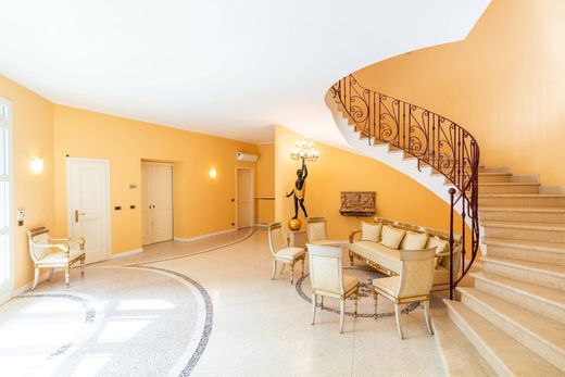 Villa in Stresa, Verbania