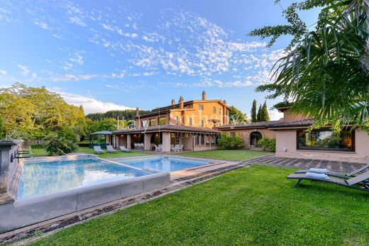 Villa in Sutri, Provincia di Viterbo