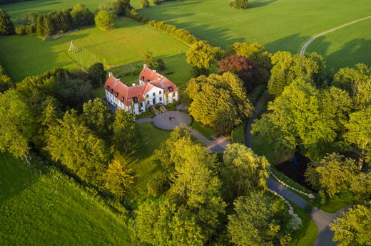 Zamek w Tomelilla, Tomelilla Kommun