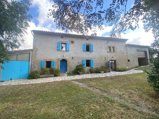 Köy evi Lautrec, Tarn
