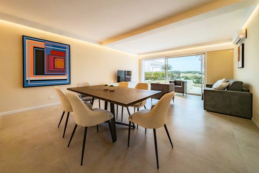 아파트 / Quartu Sant'Elena, Provincia di Cagliari