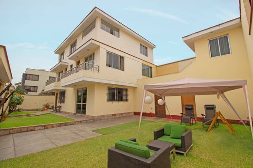 Casa Unifamiliare a Lima, Departamento de Lima