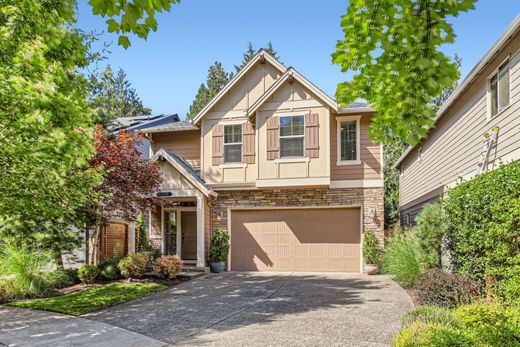 Luxury home in Tigard, Washington County