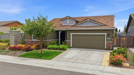 Luxury home in Lincoln, Placer County