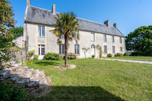 Detached House in Vierville-sur-Mer, Calvados