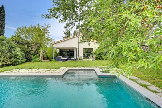 Vrijstaand huis in Bouc-Bel-Air, Bouches-du-Rhône