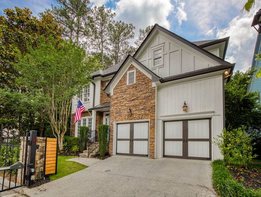 Detached House in Brookhaven, DeKalb County