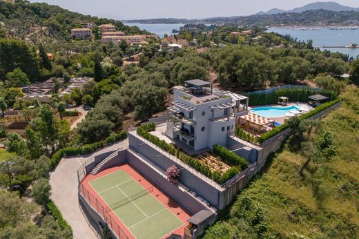 Villa a Corfù, Nomós Kerkýras