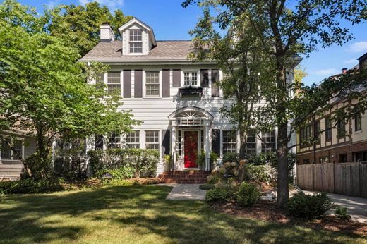 Detached House in Winnetka, Cook County