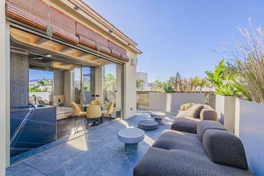 Apartment / Etagenwohnung in Barcelona, Provinz Barcelona