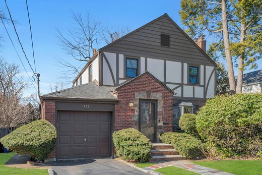 Luxe woning in Teaneck, Bergen County