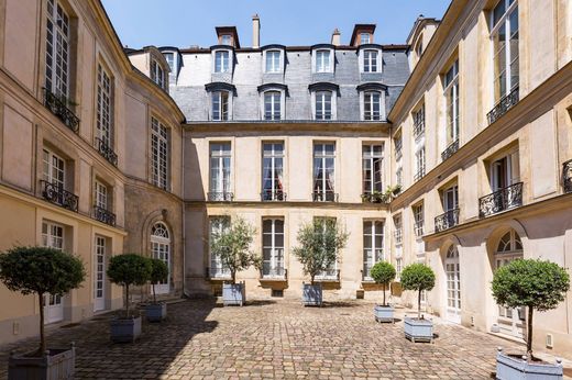 Apartment / Etagenwohnung in Beaubourg, Marais, Notre Dame - Ile de La Cité, Paris