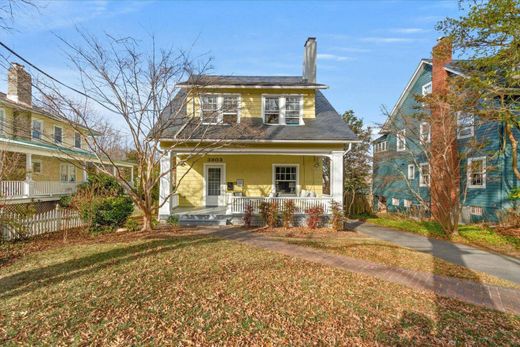Luxury home in Chevy Chase, Washington County