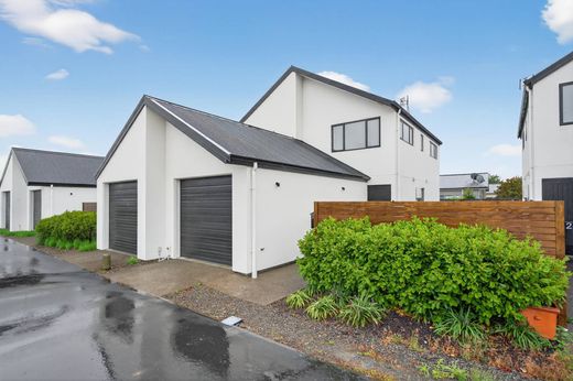 Townhouse in Carterton, Carterton District