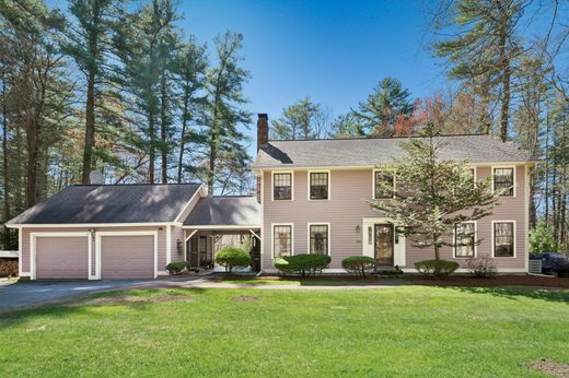 Detached House in Harvard, Worcester County