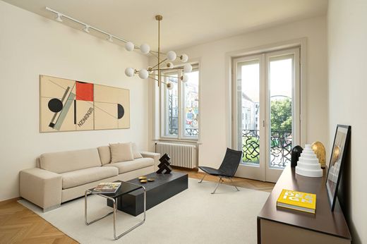 아파트 / Budapest