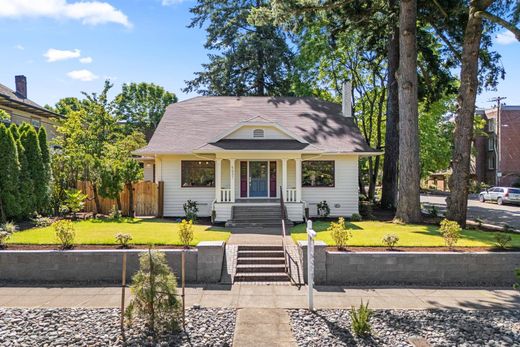 Luxury home in Portland, Multnomah County