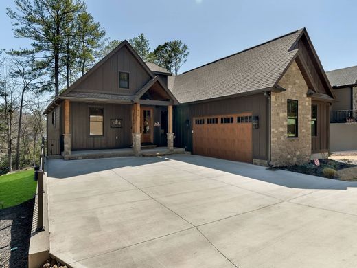 Luxury home for sale in Salem