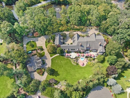 Detached House in Franklin Lakes, Bergen County