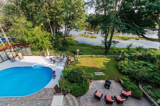 Casa en Sainte-Dorothée, Laval Region