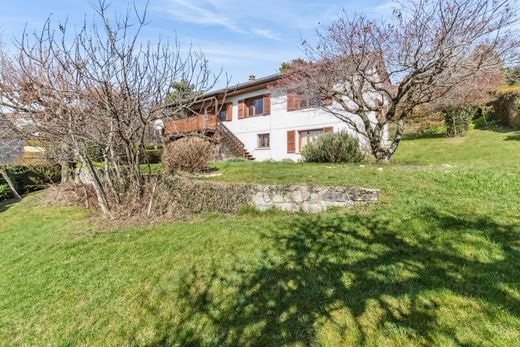 Detached House in Lutry, Lavaux-Oron District