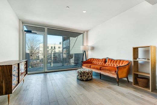 Apartment / Etagenwohnung in Brooklyn, Kings County