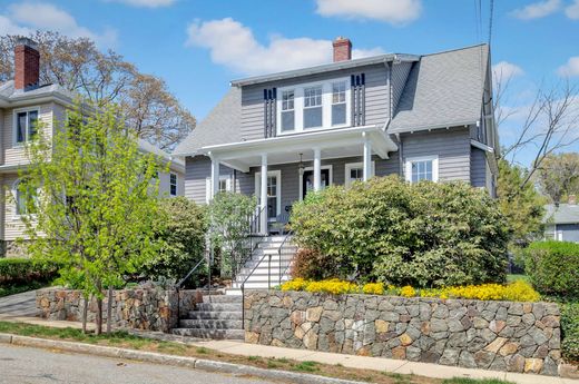 Detached House in Arlington, Middlesex County