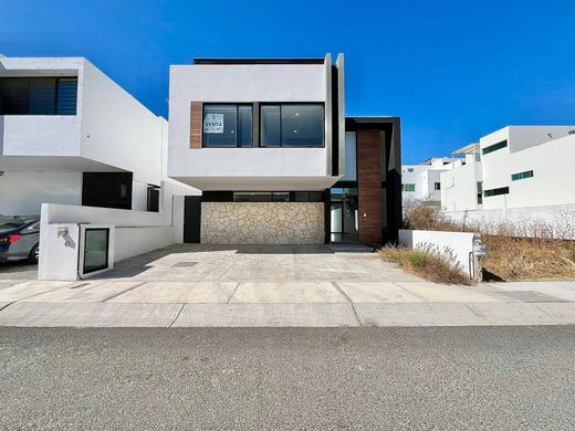 Casa en Santiago de Querétaro, Querétaro
