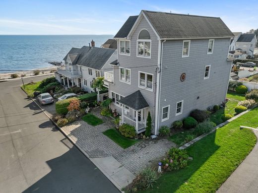 Einfamilienhaus in Milford, New Haven County