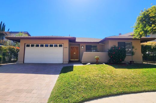 Detached House in Glendale, Los Angeles County