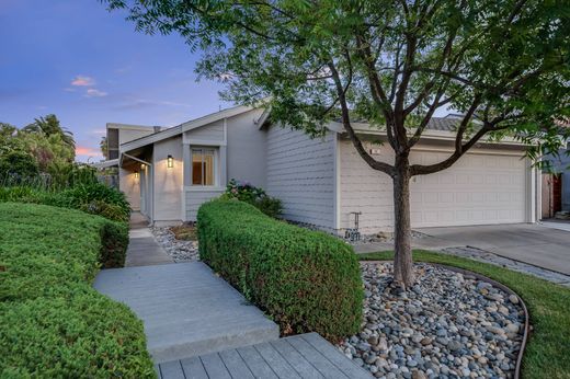 Detached House in Fremont, Alameda County