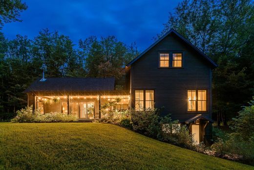 Dom jednorodzinny w Sutton, Montérégie