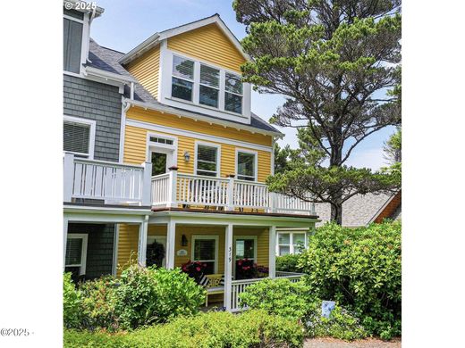 Luxury home in Depoe Bay, Lincoln County