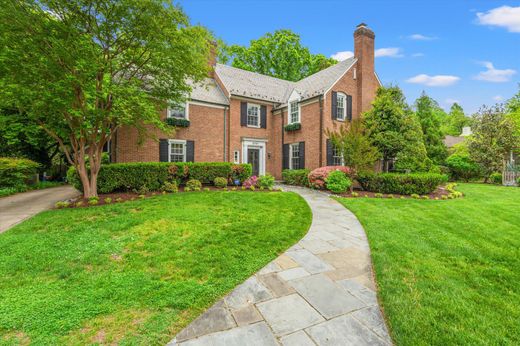 Luxury home in Chevy Chase, Washington County