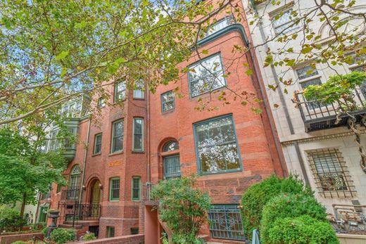 Luxury home in Washington, Washington County