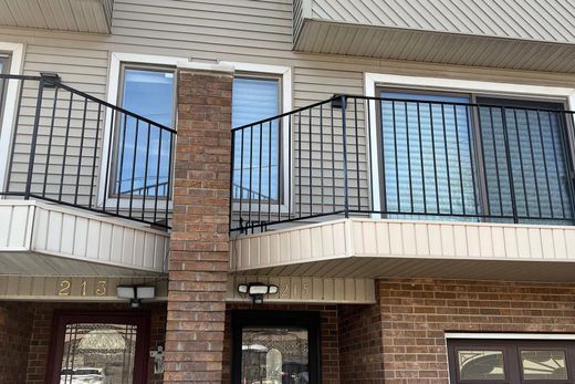 Apartment for rent per month in Palisades Park