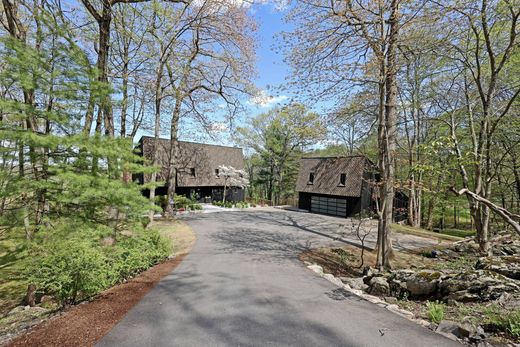 Detached House in Ridgefield, Fairfield County