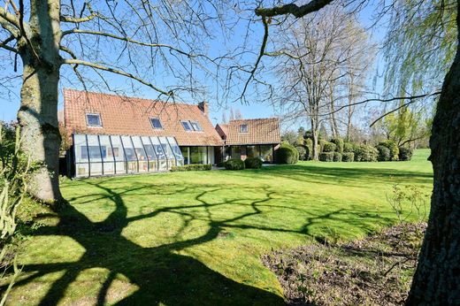 Detached House in Bondues, North