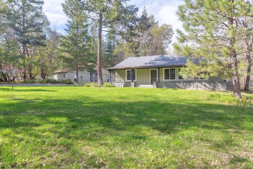 Luxury home in Williams, Josephine County