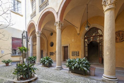 Apartment in Bologna, Emilia-Romagna