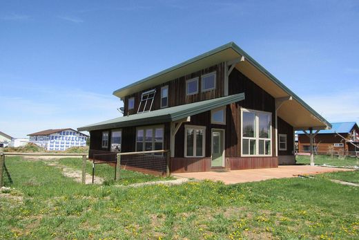 Detached House in Tetonia, Teton County