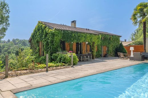 Detached House in Saint-Didier-au-Mont-d'Or, Rhône