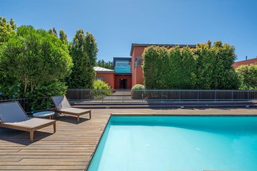 Villa Plurifamiliare a Cascais, Lisbona