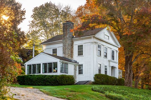 Detached House in Roxbury, Litchfield County