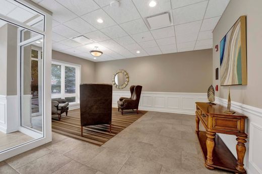 Piso / Apartamento en Des Plaines, Cook County