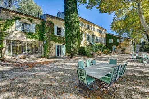 بيت مستقل ﻓﻲ Arles, Bouches-du-Rhône