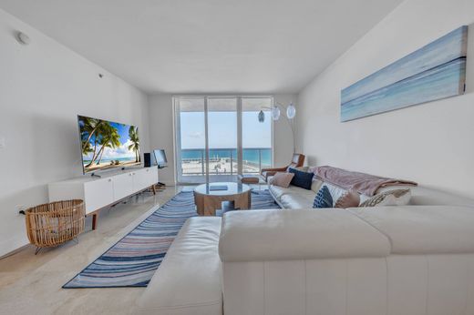 Hallandale Beach, Broward Countyのアパートメント