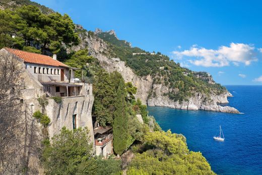 Castillo en Maiori, Provincia di Salerno